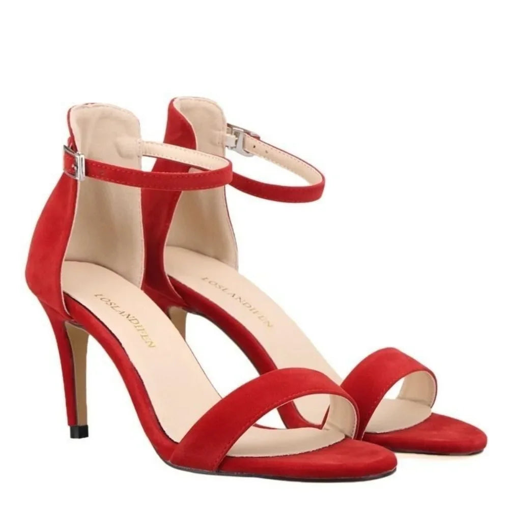 Élégance Rouge Stiletto