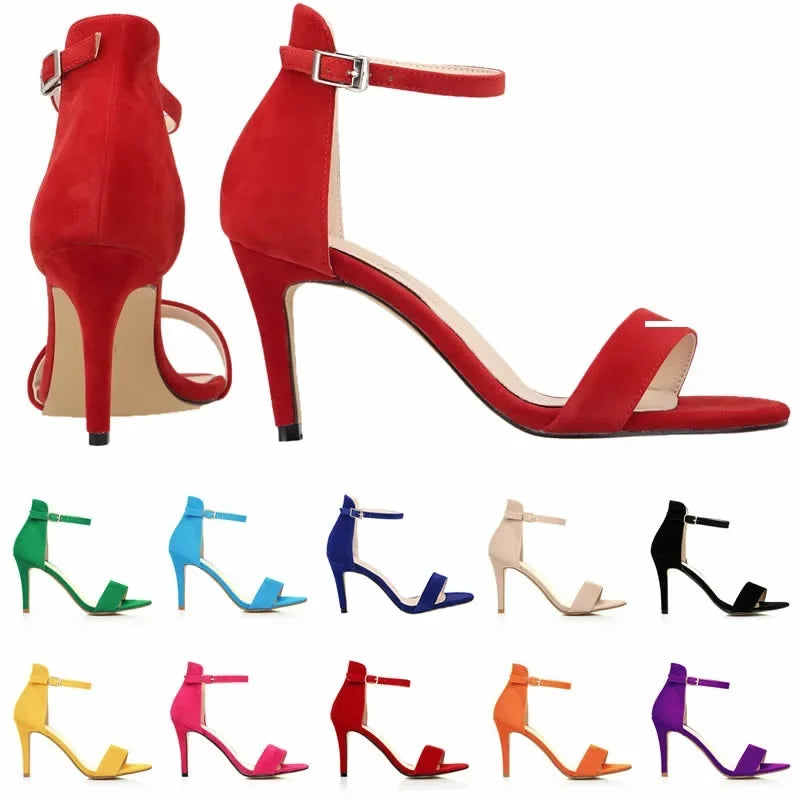 Élégance Rouge Stiletto