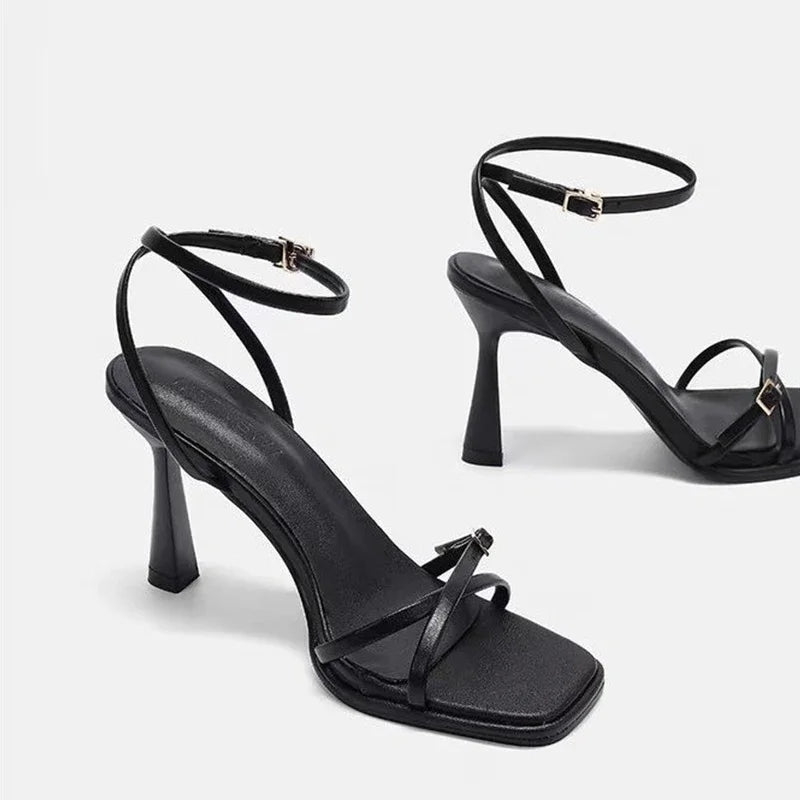 Stilettos Noirs Design