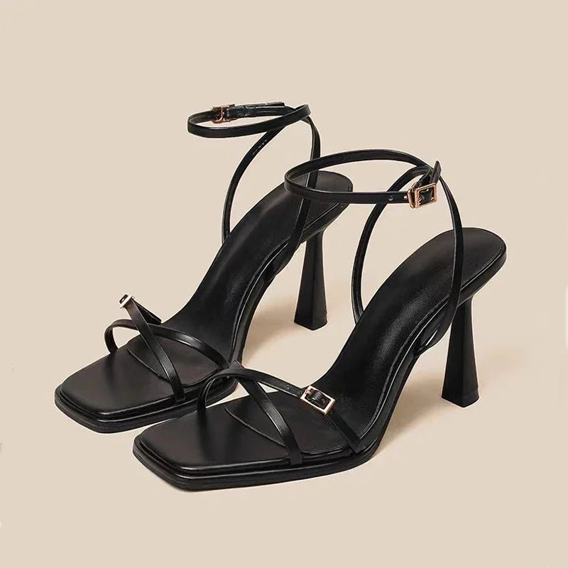 Stilettos Noirs Design