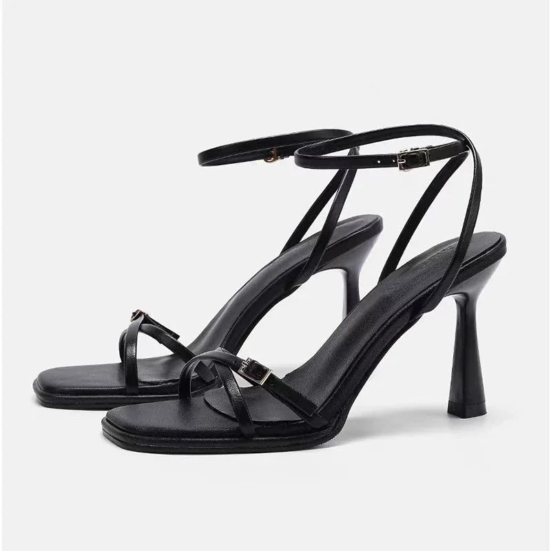Stilettos Noirs Design